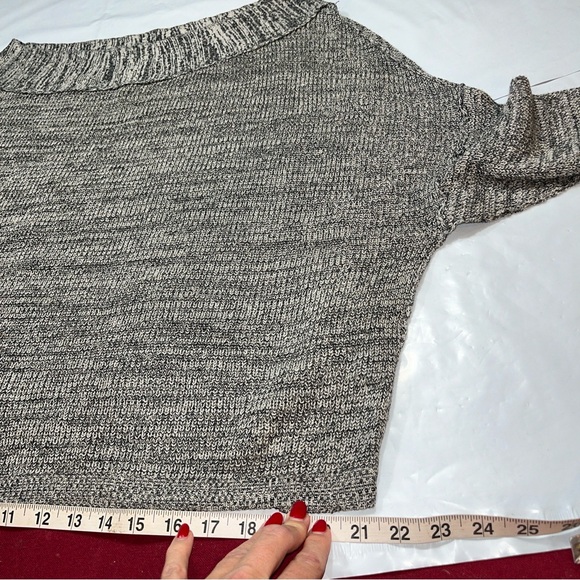 Free People ALANA sweater gray Black OFF Shoulder wide Neck marled XS Oversized - Picture 9 of 16